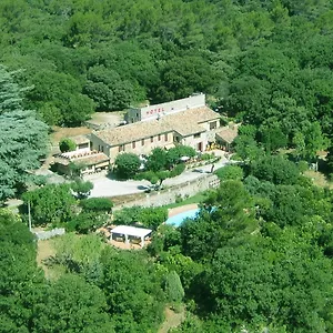 https://domaine-du-lac-flassans-sur-issole.fr-provencehotel.com