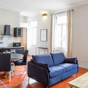 https://loustau-dalberta.aixenprovencehotels.org
